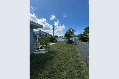 579 Lakemont, Port Charlotte, FL 33952 - Photo 21