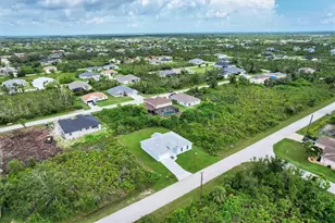 9245 Zorn St, Port Charlotte, FL 33981 - Photo 3