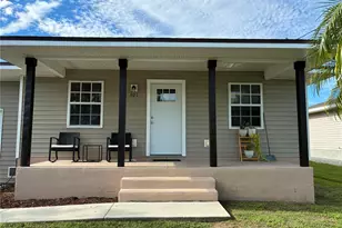 921 Henry St, Punta Gorda, FL 33950 - Photo 5