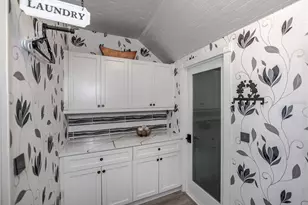 12918 SW Doug Dr, Lake Suzy, FL 34269 - Photo 57