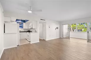 2437 Harbor Blvd, Port Charlotte, FL 33952 - Photo 3