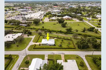 405 W Charlotte Avenue, Punta Gorda, FL 33950 - Photo 33