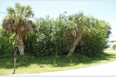 18443 Briggs Circle, Port Charlotte, FL 33948 - Photo 3