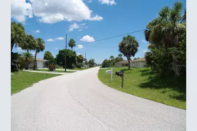 18443 Briggs Circle, Port Charlotte, FL 33948 - Photo 15