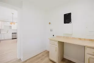 213 W McKenzie St, Punta Gorda, FL 33950 - Photo 9