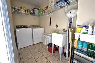 382 NE Genesee Ave NE, Port Saint Lucie, FL 34983 - Photo 17