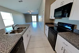 14715 Scottburgh Glen Dr, Wimauma, FL 33598 - Photo 7