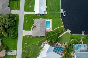 18537 Klingler Cir, Port Charlotte, FL 33948 - Photo 5