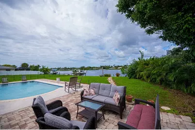 18537 Klingler Circle, Port Charlotte, FL 33948 - Photo 13