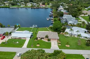 18537 Klingler Cir, Port Charlotte, FL 33948 - Photo 7