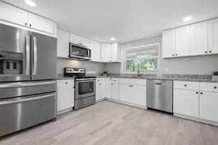 101 Riverview Ave, Englewood, FL 34223 - Photo 39