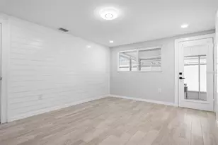 101 Riverview Ave, Englewood, FL 34223 - Photo 25