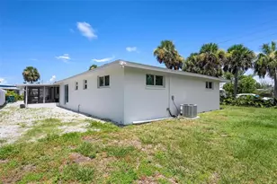 101 Riverview Ave, Englewood, FL 34223 - Photo 49