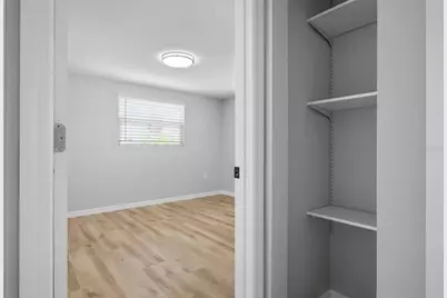 101 Riverview Avenue, Englewood, FL 34223 - Photo 15