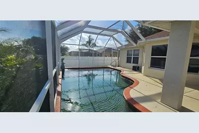 1923 SW 26th Street, Cape Coral, FL 33914 - Photo 5