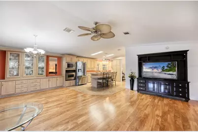 2100 Kings Highway #63, Port Charlotte, FL 33980 - Photo 11