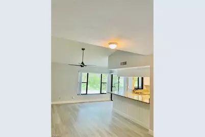 5650 Trailwinds Drive #122, Fort Myers, FL 33907 - Photo 5