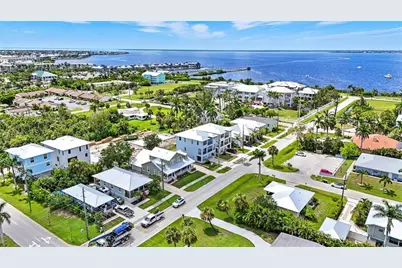910 W Olympia Avenue, Punta Gorda, FL 33950 - Photo 47