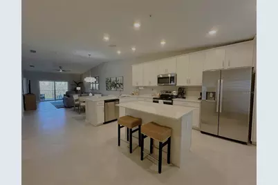 14221 Heritage Landing Boulevard #2021, Punta Gorda, FL 33955 - Photo 3