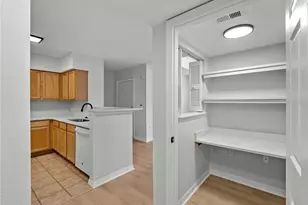 1120 Villagio Cir, Sarasota, FL 34237 - Photo 19