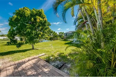 2613 SW 7th Place, Cape Coral, FL 33914 - Photo 25