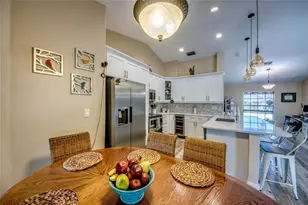 2613 SW 7th Pl, Cape Coral, FL 33914 - Photo 9