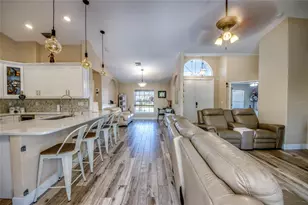 2613 SW 7th Pl, Cape Coral, FL 33914 - Photo 7