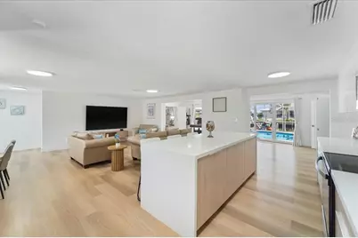 124 Sinclair Street SE, Port Charlotte, FL 33952 - Photo 11