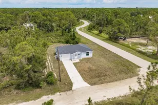27508 Hollywood Dr, Punta Gorda, FL 33955 - Photo 23
