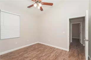 29529 Crossland Dr, Wesley Chapel, FL 33543 - Photo 9