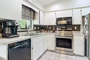 28474 Coco Palm Dr, Punta Gorda, FL 33982 - Photo 9