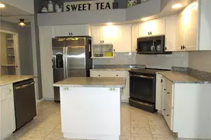 23081 Ambassador Ave, Port Charlotte, FL 33954 - Photo 9