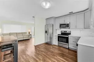 8391 Pickwick Rd, North Port, FL 34287 - Photo 11