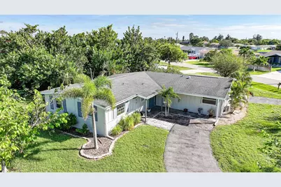 146 Francis Drive NE, Port Charlotte, FL 33952 - Photo 29