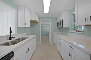 146 Francis Dr NE, Port Charlotte, FL 33952 - Photo 11