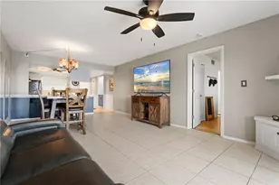 12274 SW Egret Cir, Lake Suzy, FL 34269 - Photo 17