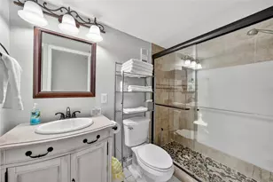 812 Capri Isles Blvd, Venice, FL 34292 - Photo 17