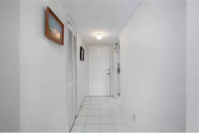 2395 Harbor Boulevard #310, Port Charlotte, FL 33952 - Photo 5