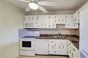 245 Center Rd, Venice, FL 34285 - Photo 9