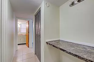 245 Center Rd, Venice, FL 34285 - Photo 19