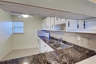 245 Center Rd, Venice, FL 34285 - Photo 7