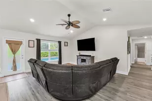 101 Fitzsimons St, Port Charlotte, FL 33954 - Photo 23