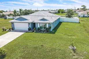 1718 NW 19th Terrace, Cape Coral, FL 33993 - Photo 37