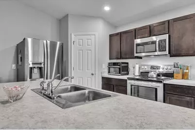 1718 NW 19th Terrace, Cape Coral, FL 33993 - Photo 11