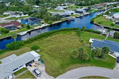 18106 Avonsdale Circle, Port Charlotte, FL 33948 - Photo 5