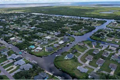 18106 Avonsdale Circle, Port Charlotte, FL 33948 - Photo 15