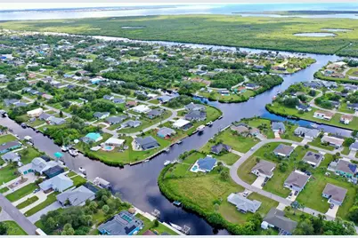 18106 Avonsdale Circle, Port Charlotte, FL 33948 - Photo 13