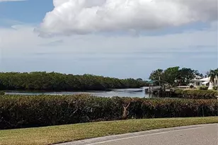 806 Hickory Ln, Bradenton, FL 34208 - Photo 19