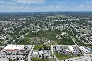 530 Lotus Ave, Sebring, FL 33872 - Photo 3