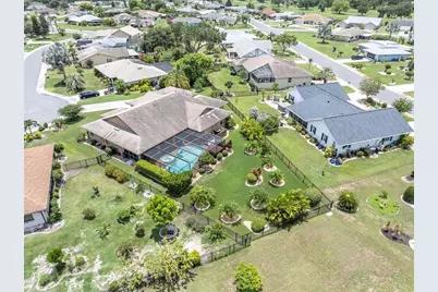 301 Thorn Hill Place, Sun City Center, FL 33573 - Photo 39